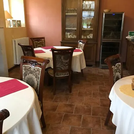 Bed & Breakfast Chateau De Belle Poule