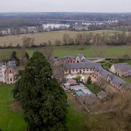 Chateau De Belle Poule Panzió Les Ponts-de-Cé