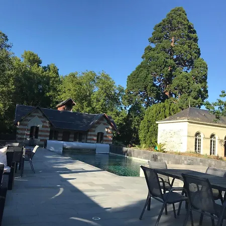 Chateau De Belle Poule Frühstückspension Les Ponts-de-Cé