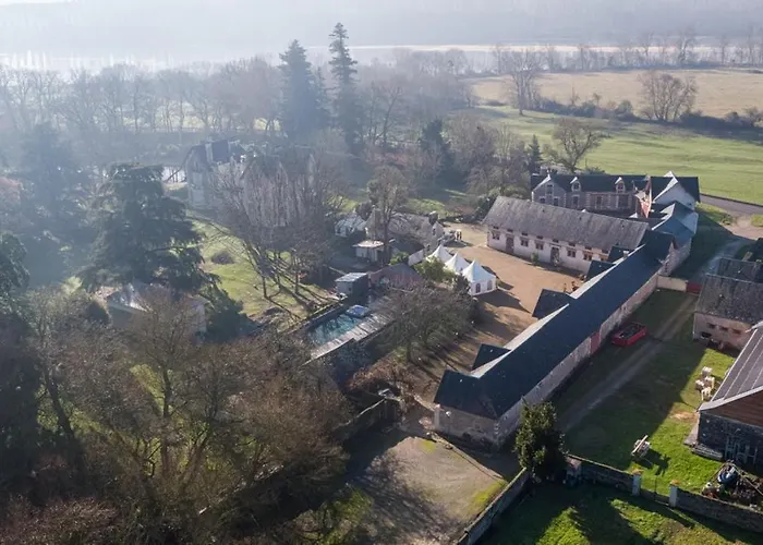 Chateau De Belle Poule