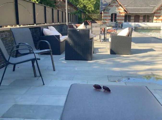 Chateau De Belle Poule 4* Les Ponts-de-Cé